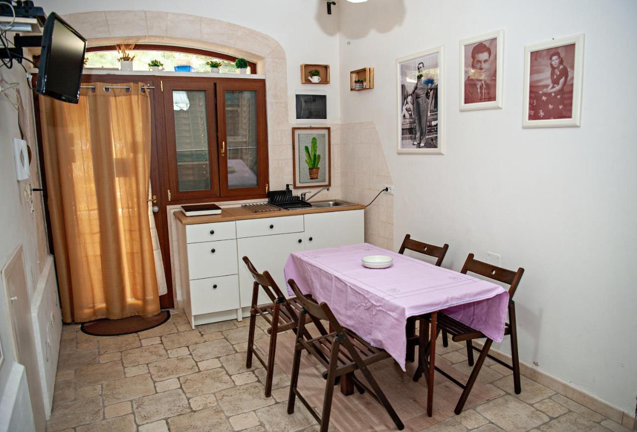 Vacanze Al San Domenico Mola di Bari Exterior foto